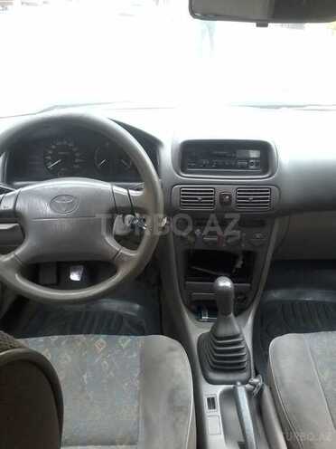 Toyota Corolla 1998, 372,000 km - 1.6 л - Bakı