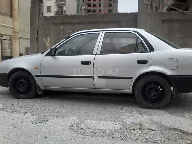 Toyota Corolla 1998, 372,000 km - 1.6 л - Bakı