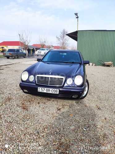 Mercedes E 240 1997, 280,000 km - 2.4 l - Bakı
