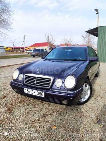 Mercedes E 240 1997, 280,000 km - 2.4 l - Bakı