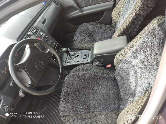 Mercedes E 240 1997, 280,000 km - 2.4 l - Bakı