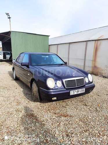Mercedes E 240 1997, 280,000 km - 2.4 l - Bakı