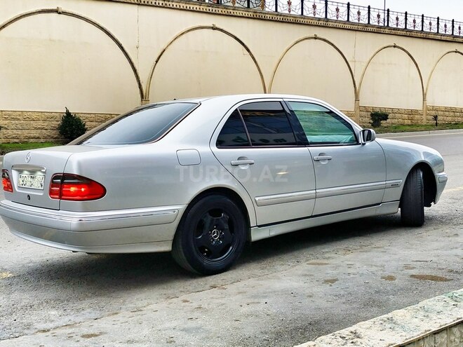 Mercedes E 240 2000, 275,000 km - 2.4 l - Bakı