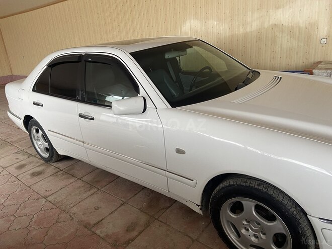 Mercedes E 280 1998, 259,357 km - 2.8 l - Göyçay