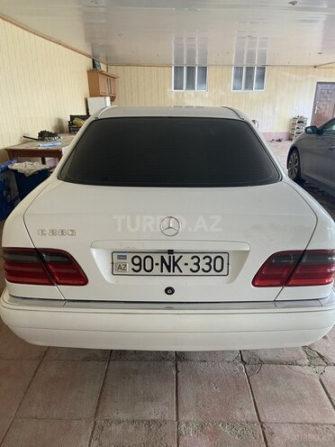 Mercedes E 280 1998, 259,357 km - 2.8 l - Göyçay