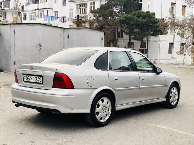 Opel Vectra 1999, 290,000 km - 1.8 l - Bakı