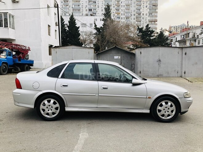 Opel Vectra 1999, 290,000 km - 1.8 l - Bakı