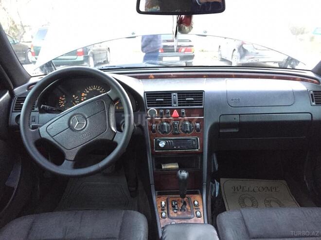 Mercedes C 200 1999, 440,000 km - 2.0 l - Bakı