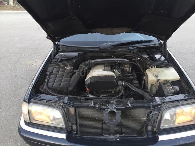 Mercedes C 200 1999, 440,000 km - 2.0 l - Bakı