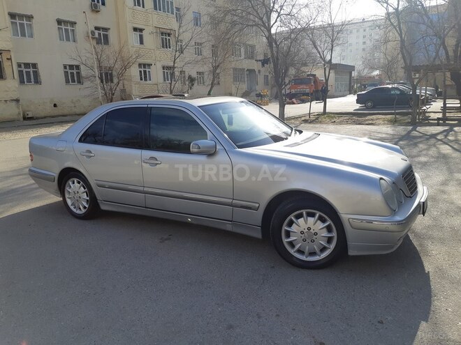 Mercedes E 240 2000, 209,000 km - 2.6 l - Sumqayıt