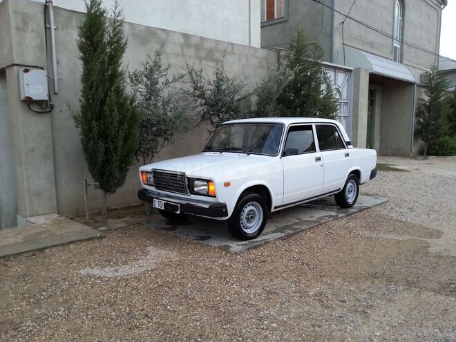 LADA (VAZ) 2107 2007, 130,000 km - 1.6 l - Bakı