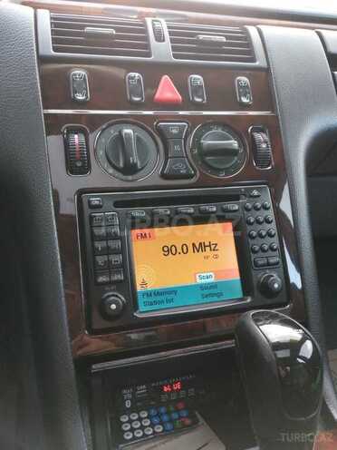 Mercedes E 240 2000, 326,900 km - 2.6 l - Bakı