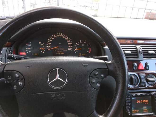 Mercedes E 240 2000, 326,900 km - 2.6 l - Bakı