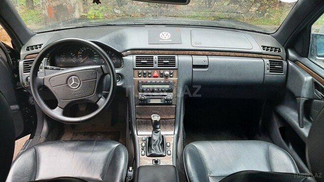 Mercedes E 240 1999, 350,000 km - 2.4 l - Bakı