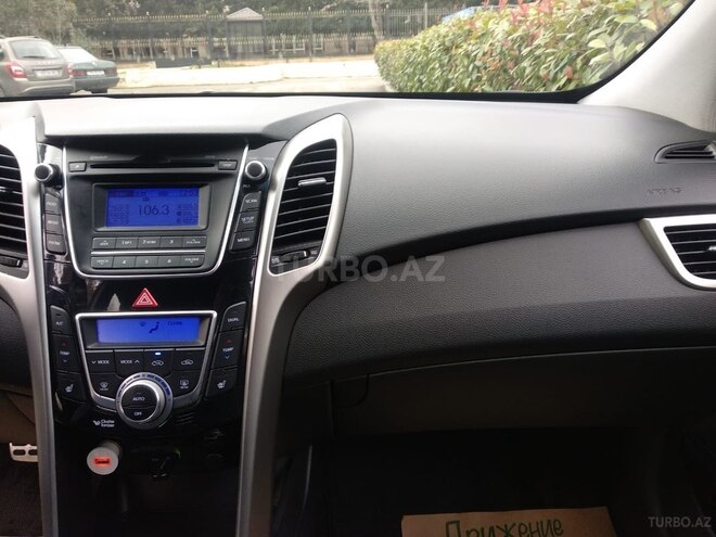 Hyundai i30 2012, 80,000 km - 1.6 l - Bakı