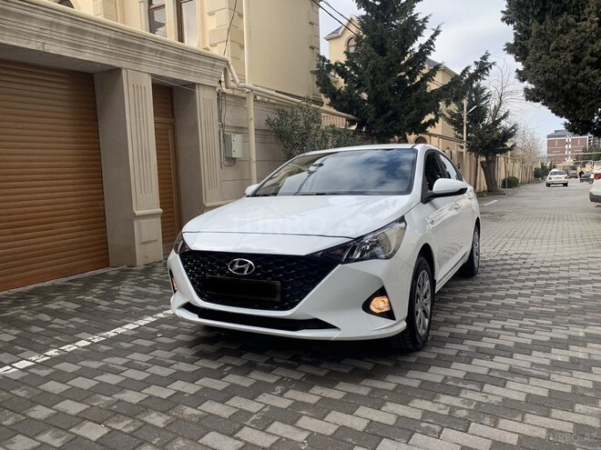 Hyundai Accent 2020, 9,800 km - 1.6 л - Bakı