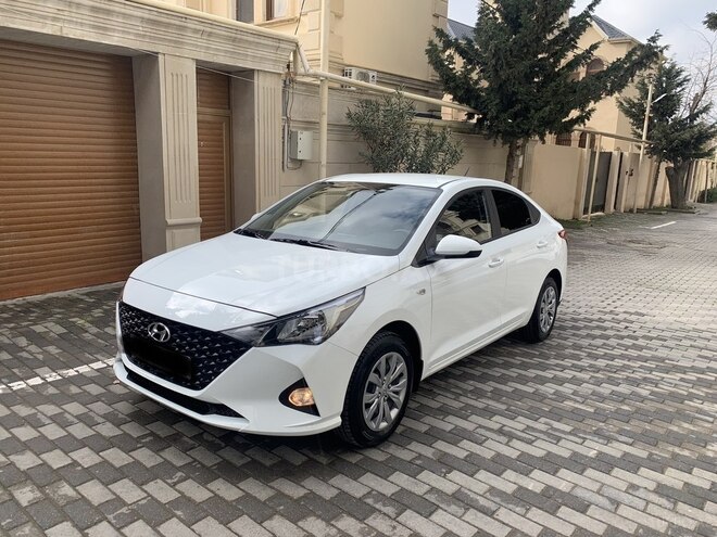 Hyundai Accent 2020, 9,800 km - 1.6 л - Bakı