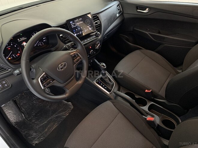 Hyundai Accent 2020, 9,800 km - 1.6 л - Bakı