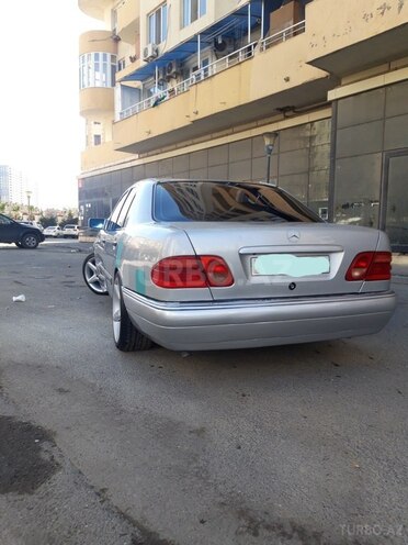 Mercedes E 200 1995, 443,000 km - 2.0 l - Bakı
