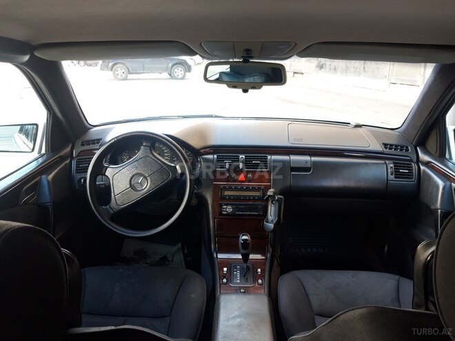 Mercedes E 200 1995, 443,000 km - 2.0 l - Bakı