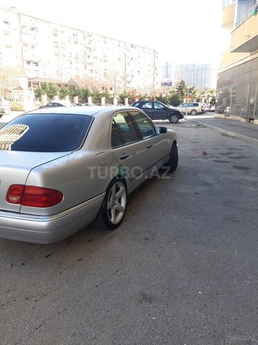 Mercedes E 200 1995, 443,000 km - 2.0 l - Bakı