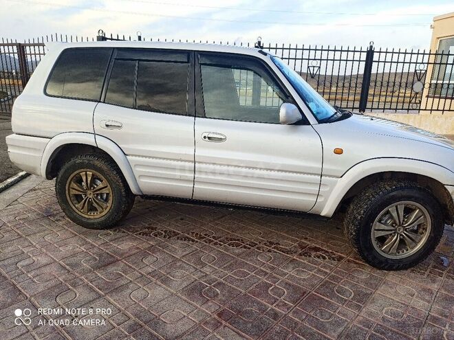 Toyota RAV4 1996, 242,000 km - 2.0 л - Bakı