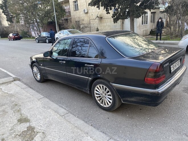 Mercedes C 240 1999, 320,000 km - 2.4 l - Bakı