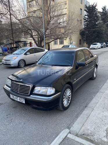 Mercedes C 240 1999, 320,000 km - 2.4 l - Bakı