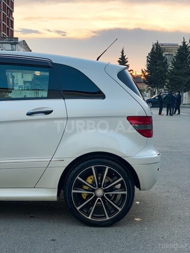 Mercedes B 170 2008, 180,000 km - 1.7 л - Bakı