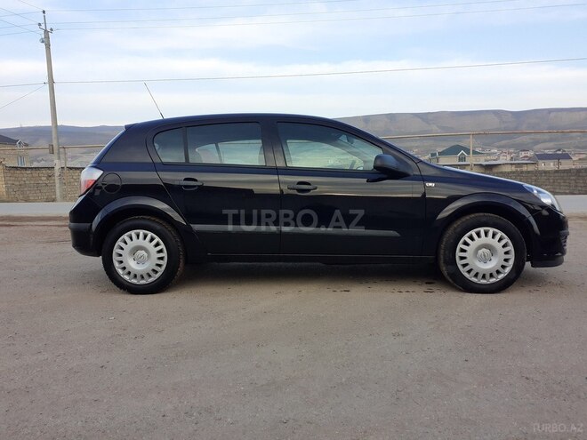 Opel Astra 2006, 212,000 km - 1.4 л - Bakı