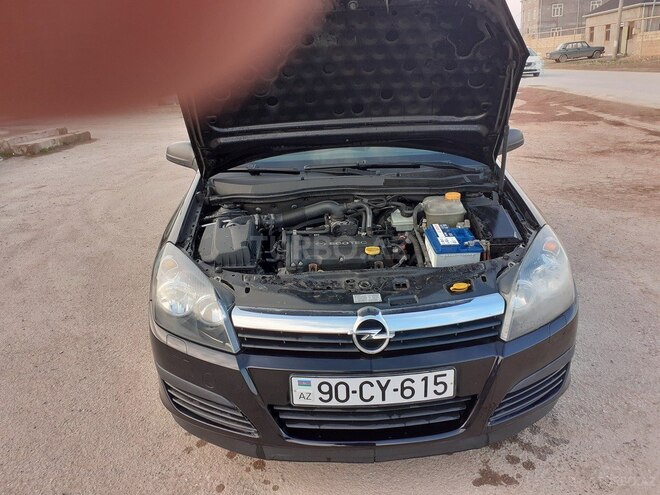 Opel Astra 2006, 212,000 km - 1.4 л - Bakı