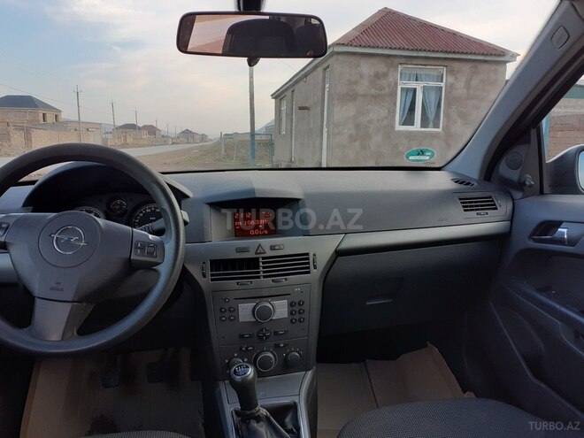 Opel Astra 2006, 212,000 km - 1.4 л - Bakı