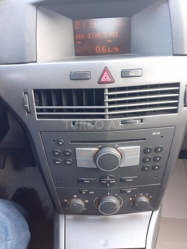 Opel Astra 2006, 212,000 km - 1.4 л - Bakı
