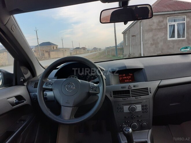Opel Astra 2006, 212,000 km - 1.4 л - Bakı
