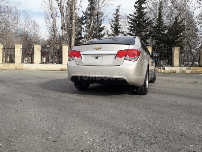 Chevrolet Cruze 2015, 110,000 km - 1.4 l - Yevlax