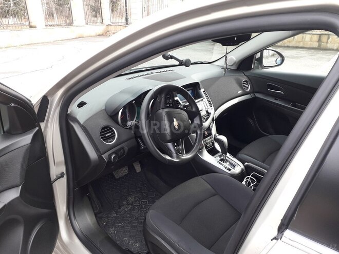 Chevrolet Cruze 2015, 110,000 km - 1.4 l - Yevlax