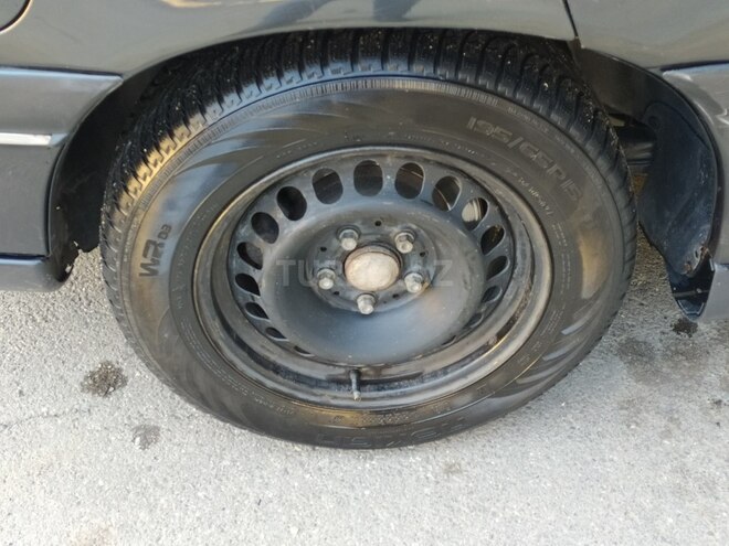 Opel Astra 1996, 332,000 km - 2.0 l - Bakı