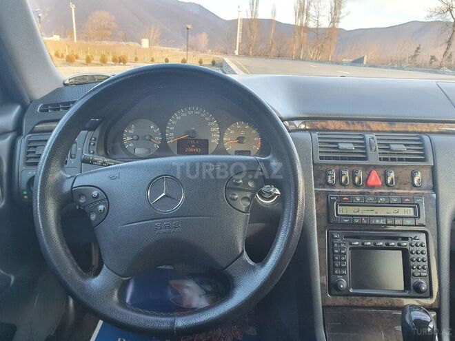 Mercedes E 320 2000, 206,000 km - 3.2 l - Şəki