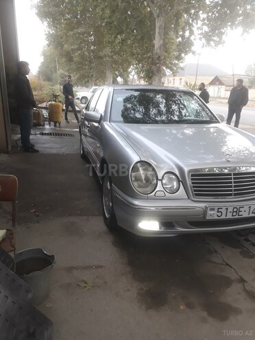 Mercedes E 200 1996, 11,289 km - 2.0 l - Gəncə
