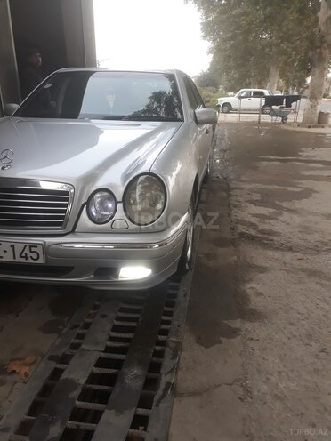 Mercedes E 200 1996, 11,289 km - 2.0 l - Gəncə