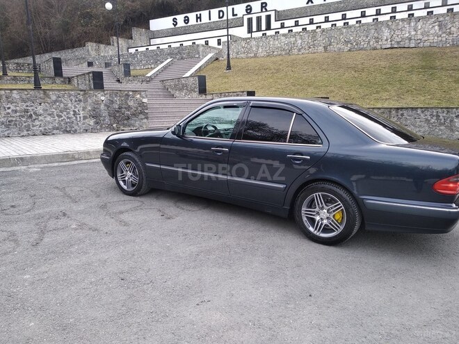 Mercedes E 240 2000, 193,000 km - 2.6 l - Şəki