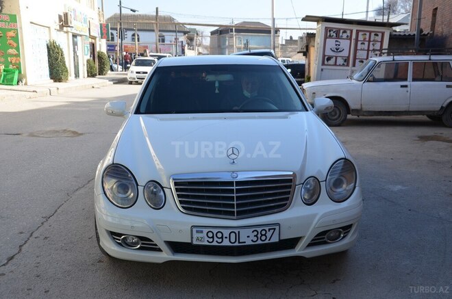 Mercedes E 220 2007, 281,000 km - 2.2 l - Bakı
