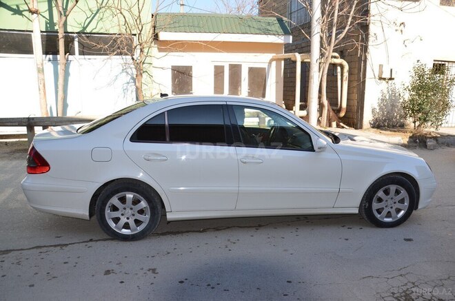 Mercedes E 220 2007, 281,000 km - 2.2 l - Bakı