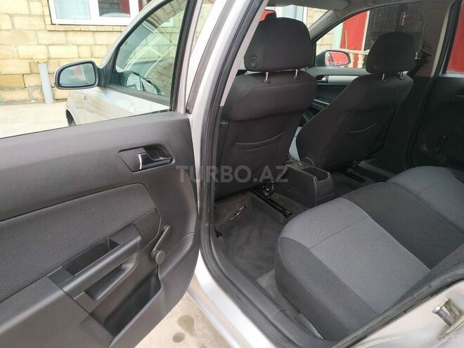 Opel Astra 2006, 220,000 km - 1.3 l - Quba