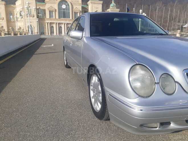 Mercedes E 240 2000, 254,000 km - 2.4 л - Qəbələ