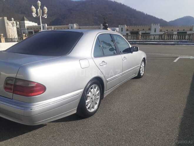 Mercedes E 240 2000, 254,000 km - 2.4 л - Qəbələ