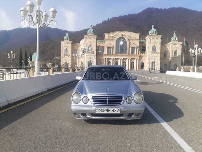 Mercedes E 240 2000, 254,000 km - 2.4 л - Qəbələ