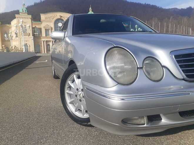 Mercedes E 240 2000, 254,000 km - 2.4 л - Qəbələ