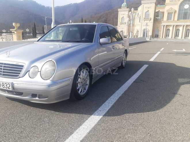 Mercedes E 240 2000, 254,000 km - 2.4 л - Qəbələ