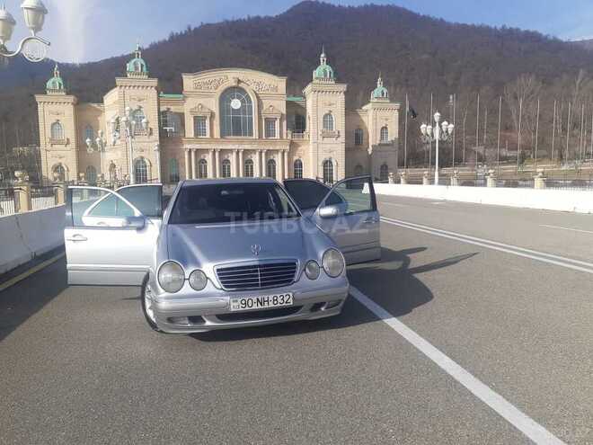 Mercedes E 240 2000, 254,000 km - 2.4 л - Qəbələ